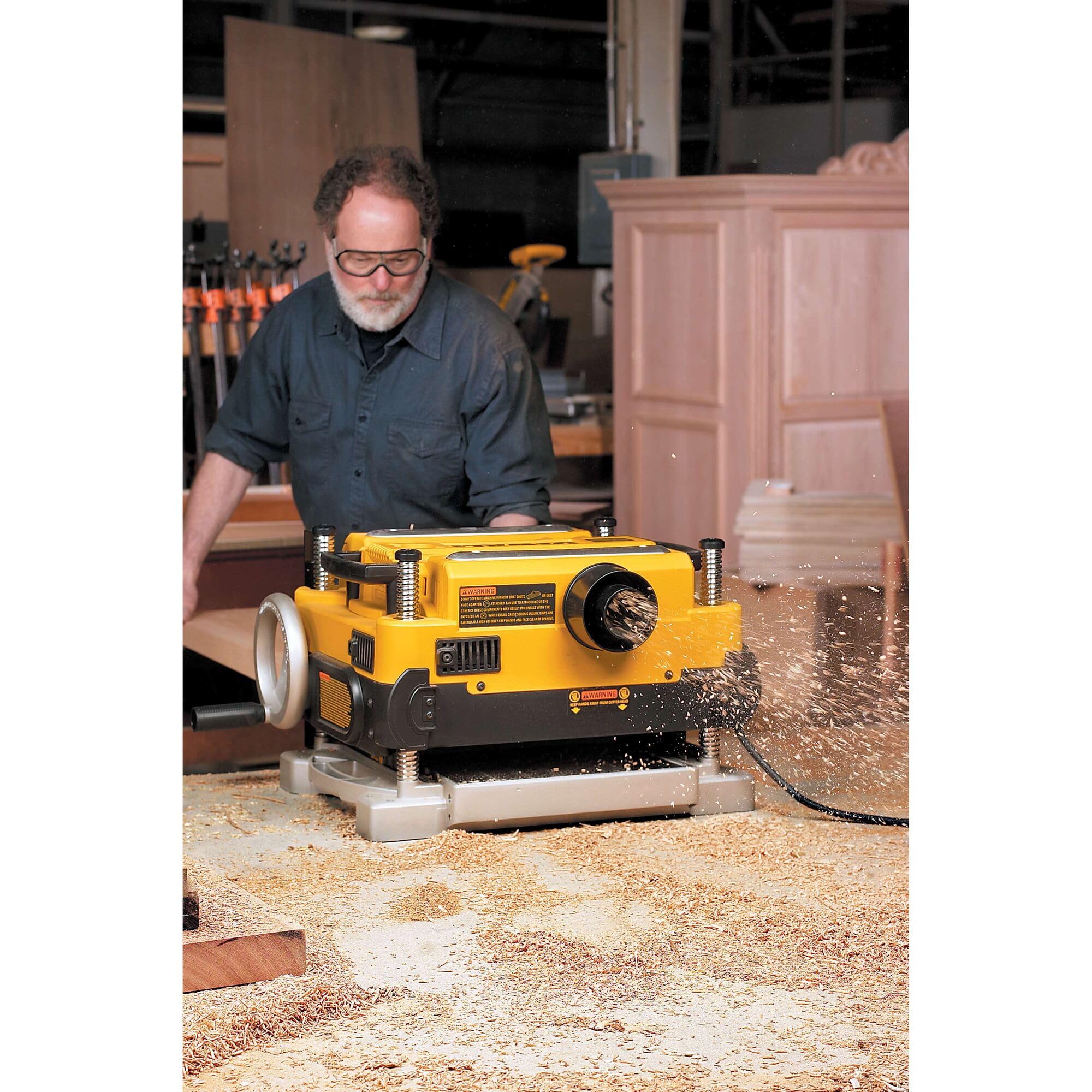 DEWALT Thickness Planer, 13-inch Wood Planer, Three Knife Two Speed, 15 Amp, 20,000 RPM Motor (DW735X)